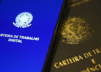 Desemprego cai a 8% no trimestre encerrado em junho, diz IBGE