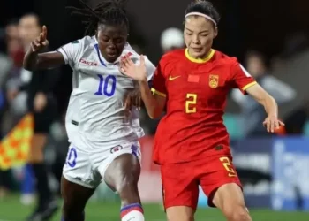Com gol de pênalti, China bate o Haiti e segue viva na disputa do Grupo D da Copa do Mundo Feminina