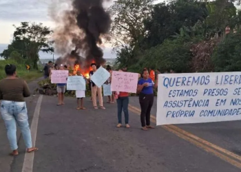 Quilombolas de Simões Filhos fecham BA-093