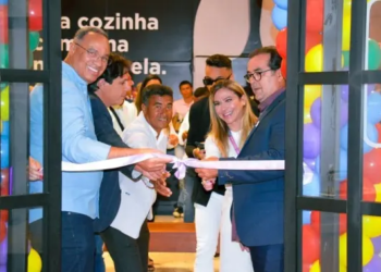 Lauro de Freitas inaugura posto de vacinação avançado