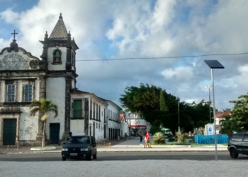 Morador da Boa Viagem é baleado na porta de casa