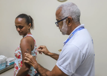 Salvador retoma vacinação de tríplice viral nesta segunda-feira