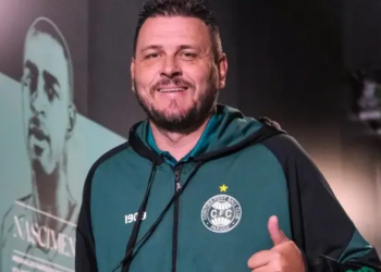 Técnico admite atuação abaixo do goleiro, mas diz que Coritiba sofreu gols “bobos” no revés para o Bahia
