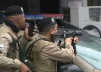 Policiais trocam tiros com bonde do tráfico no Alto das Pombas