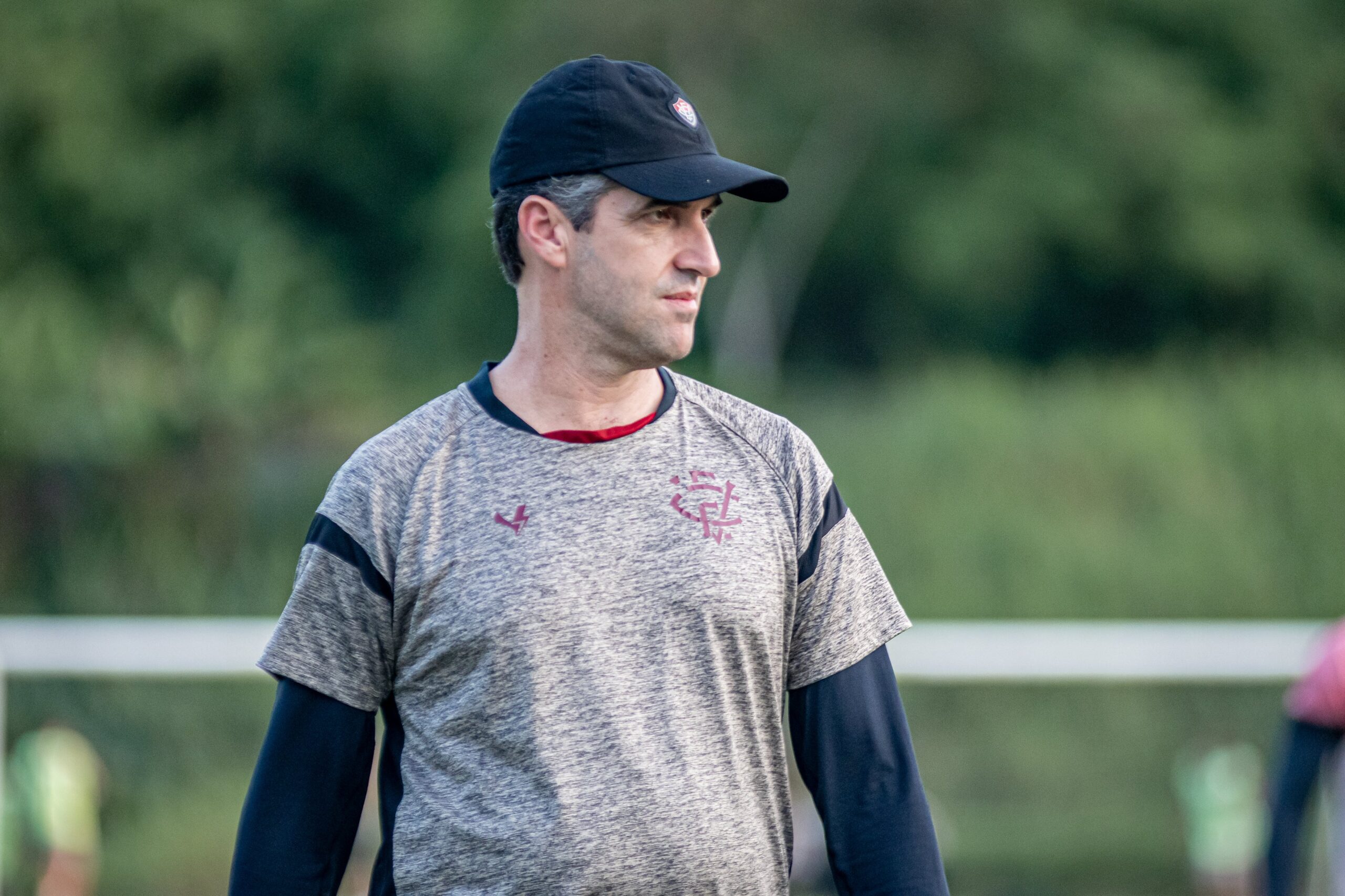 Vitória terá duas novidades para enfrentar o Tombense; confira escalação