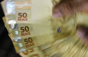 Caixa e BB começam nesta terça as renegociações de dívidas do Fies