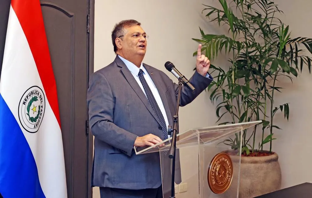 Megaoperação desestrutura duas grandes facções do Brasil, diz Dino