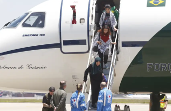 Mais um grupo de repatriados de Gaza chega ao Brasil