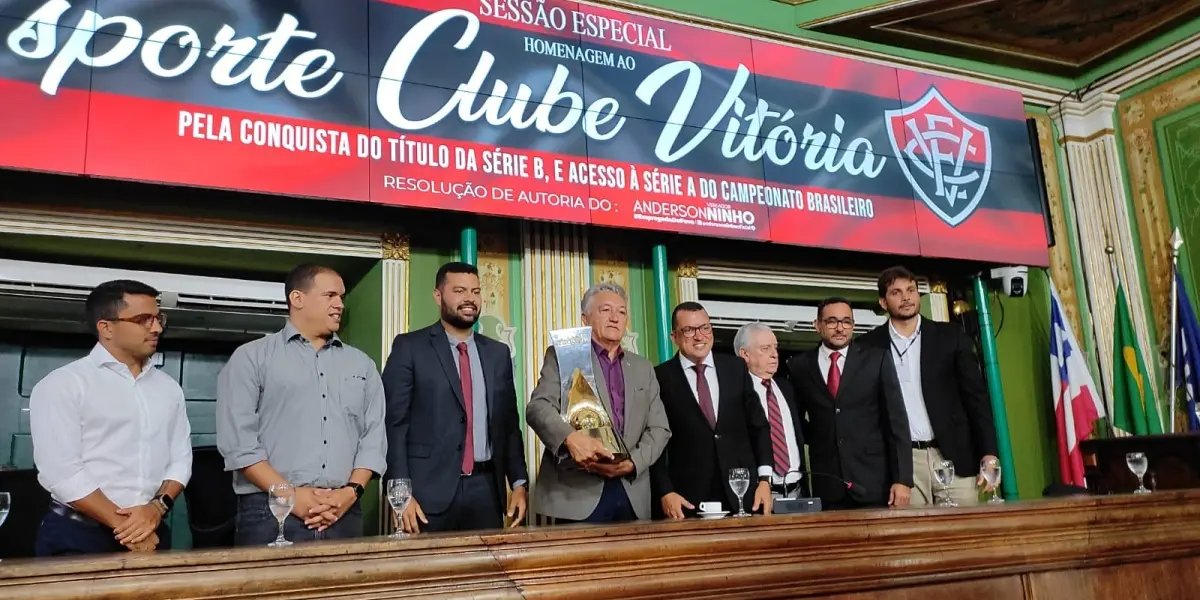 Câmara Municipal de Salvador homenageia Vitória por título da série B