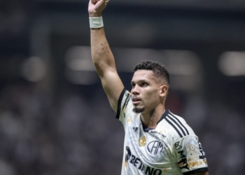 Paulinho do Atlético-MG é vítima de intolerância religiosa mais uma vez