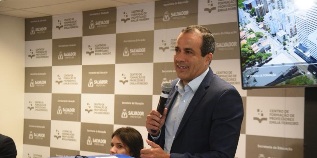 Prefeitura inaugura Centro de Formação de Professores Emília Ferreira