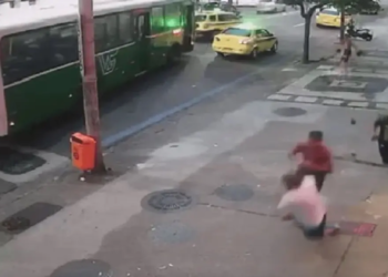 Lutadores convocam pessoas para sair nas ruas de Copacabana com objetivo de caçar e agredir assaltantes