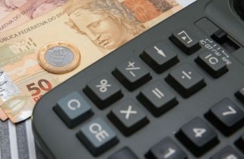 PIB cresce 0,1% no terceiro trimestre, diz IBGE