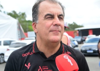 Vitória recusa propostas milionárias por jogadores; entenda