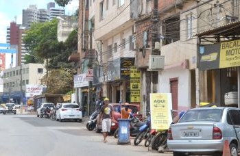 Comerciantes são ameaçados a pagarem taxa de segurança