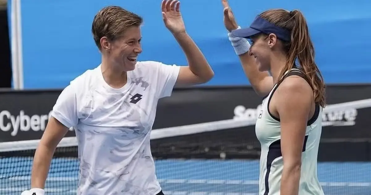 Com vitória no tie-break, Luisa Stefani avança às quartas de final nas duplas femininas do Aberto da Austrália