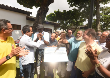 Prefeitura entrega nova Colônia do Rio Vermelho a pescadores