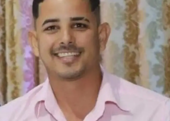 Jovem morre após descarga elétrica quando fazia serviço em prédio de prefeitura na Bahia