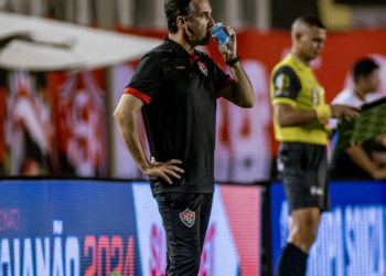 Após maratona de jogos, Vitória concede folga aos jogadores nesta segunda; confira programação