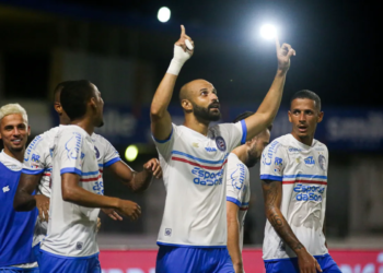 Thaciano enaltece trabalho coletivo do Bahia: “É a força do grupo”