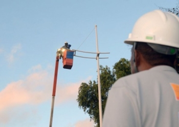 Prefeitura de Salvador amplia rede de iluminação pública na Mata Escura