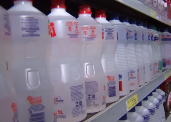Proibição de venda de álcool líquido 70% começa a valer no Brasil