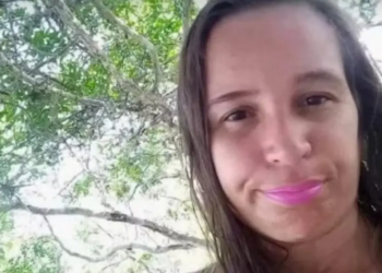 Mulher é morta a facadas dentro de casa no norte da Bahia