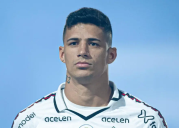 Camutanga volta a sentir lesão e pode ser desfalque contra o São Paulo
