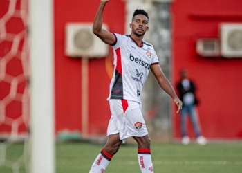 Willian Oliveira vive momento de artilharia no Vitória