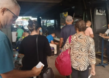 Rodoviária de Feira deve ter 4 mil passageiros por dia até véspera de São João