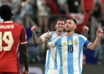 Messi marca e Argentina avança para a final