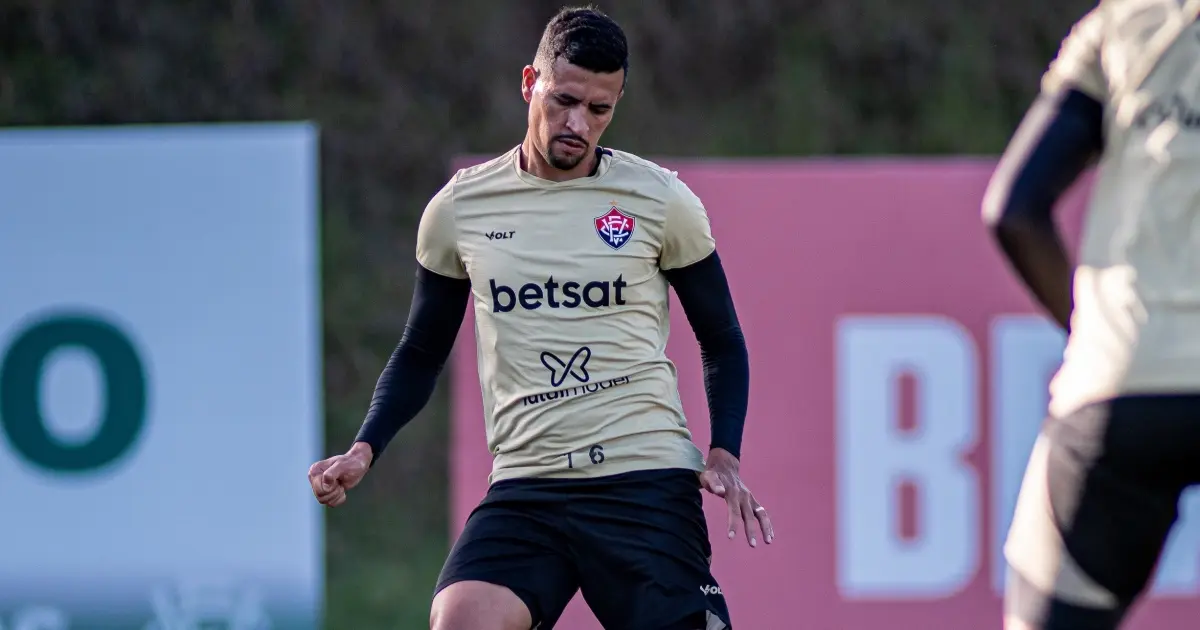 Com reforços, Vitória viaja para encarar o Fortaleza; confira lista de relacionados