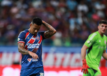 “Quando o Bahia tem oportunidade, empata ou perde”, diz comentarista