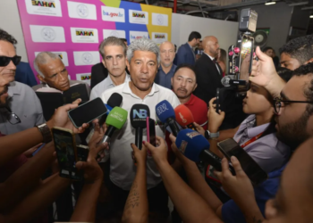 Trens de VLT devem chegar no segundo semestre de 2025, prevê Jerônimo