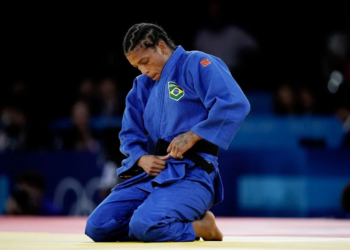 Rafaela Silva é desclassificada e perde disputa pelo bronze no retorno aos Jogos Olímpicos