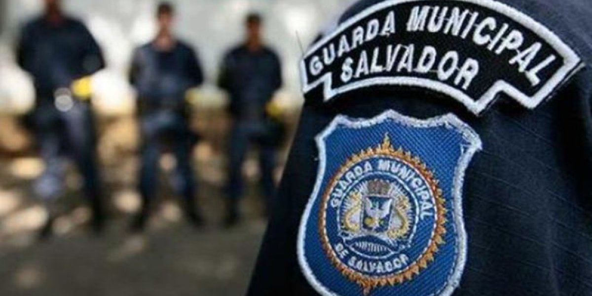 Suspeito é preso após roubar aparelho celular de idosa e resistir à prisão