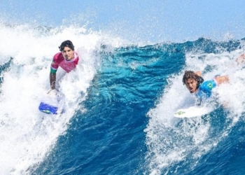 Duelo brasileiro: Gabriel Medina vence Chumbinho e vai às semifinais