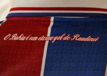 Bahia comemora 30 anos do gol de Raudinei com lançamento de camisa especial