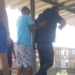 Bandidos agridem e roubam arma de segurança em estação de metrô