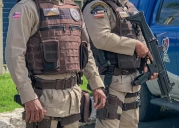 Homem é morto a facadas em Feira de Santana e enteado é preso suspeito do crime