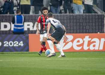 Corinthians pode jogar desfalcado diante do Vitória; entenda