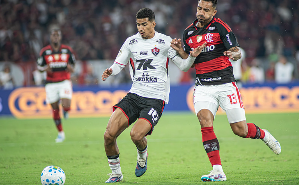 Vitória x Flamengo: confira como chegam os times, prováveis escalações, arbitragem e onde assistir