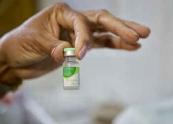 Jovens de 15 a 19 anos têm até dezembro para se vacinar contra o HPV em Salvador