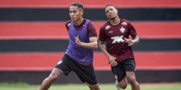 Vitória acerta empréstimo de Zé Breno para o futebol português