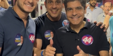 Sidninho prestigia inauguração de comitê de ACM Neto e reforça apoio a Marcelinho Veiga