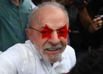 Lula vence Flávio Bolsonaro e garante quarto mandato após virada inédita